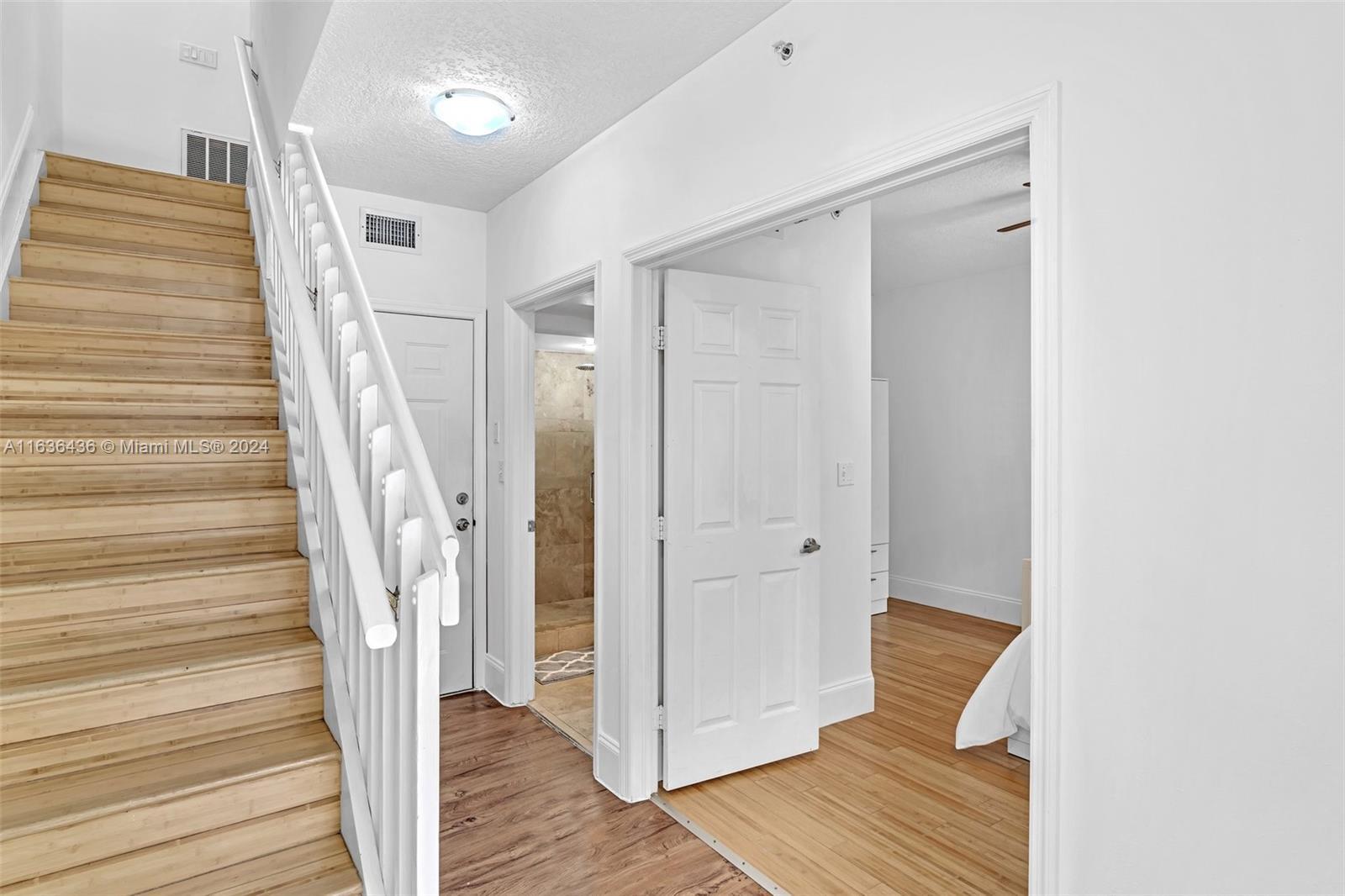 Building Photo - 2069 S Ocean Dr