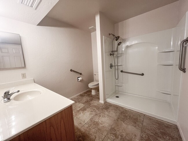 Building Photo - TOWNHOME - COTTONWOOD - SAWMILL GARDENS HOA