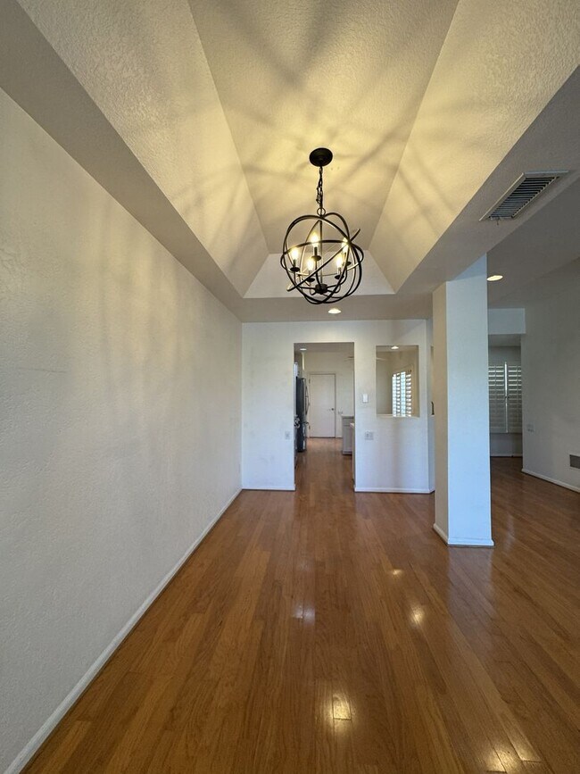Building Photo - 7272 E Gainey Ranch Rd
