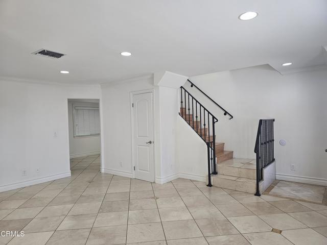 Building Photo - 6949 Elmo St