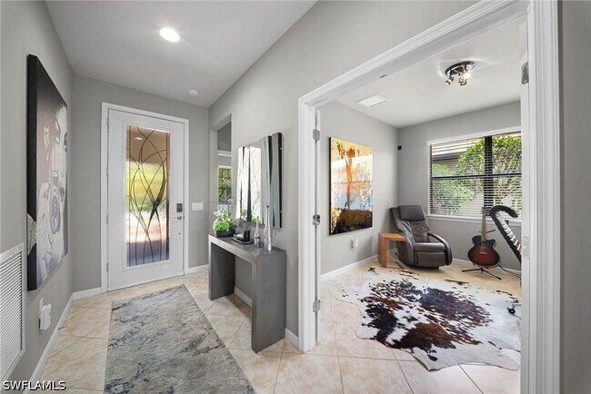 Building Photo - 7052 Live Oak Dr