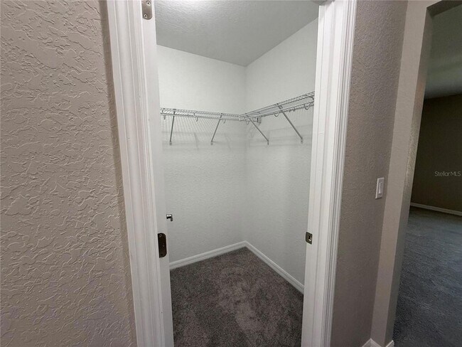 Building Photo - 10426 SW 133 Ave