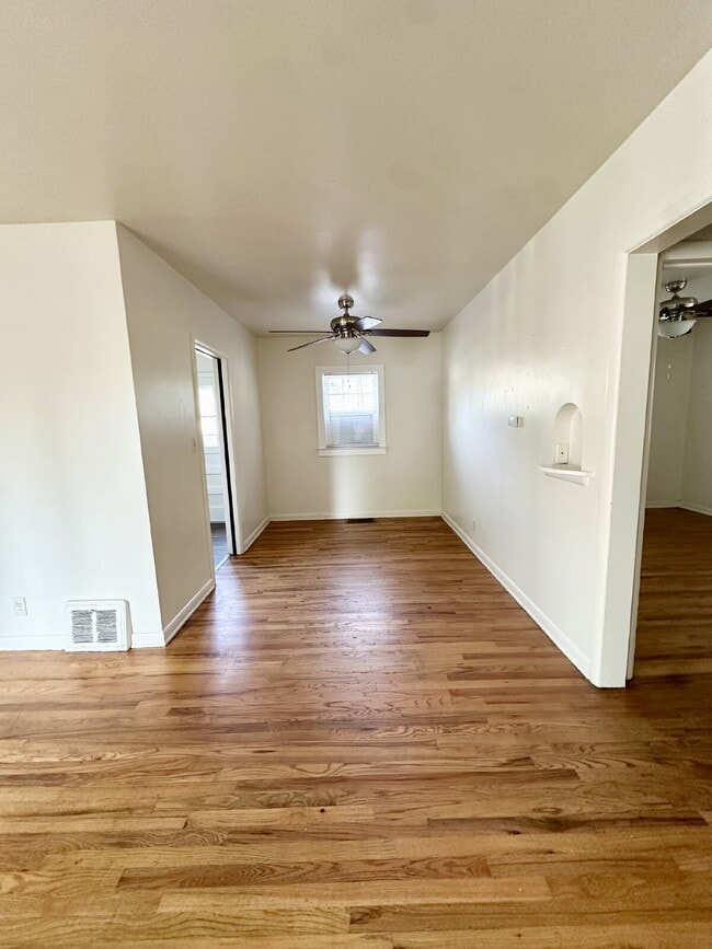 Building Photo - "Charming 1-Bedroom Haven in Cheyenne's He...