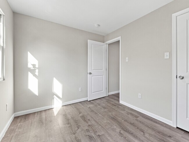 Building Photo - 2356 N 4th St