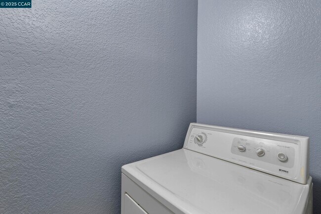 Building Photo - 765 Watson Canyon Ct