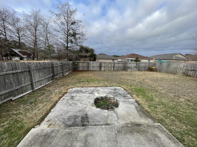 Building Photo - 1946 Catline Cir