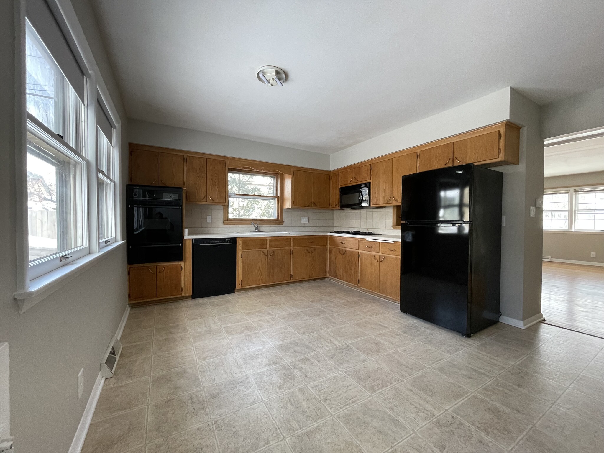 Kitchen - 1627 N 70th St