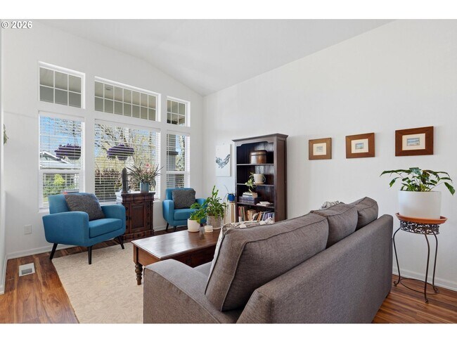 Building Photo - Beautifully Updated 5BR Home with Designer Kitchen, Main-Level Suite & Private Backyard Oasis Nea...