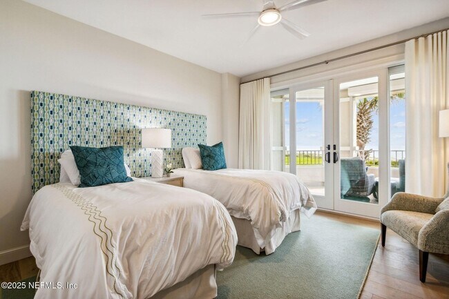 Building Photo - 426 Beachside Pl