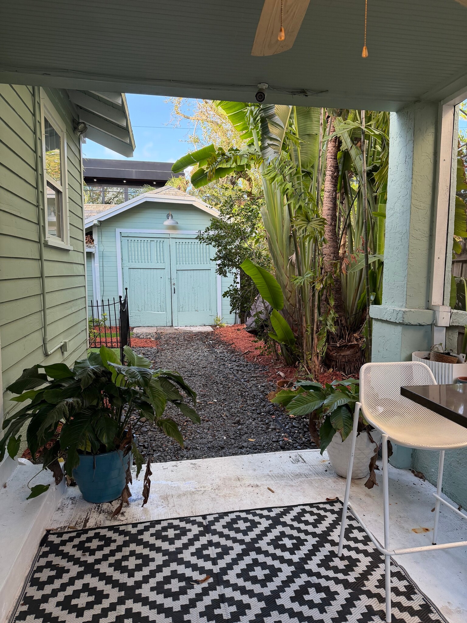 Building Photo - 27 NE 49th St