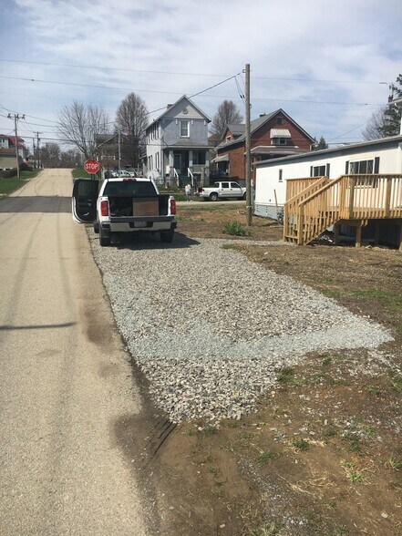 Off street parking for 2 vehicles - 1115 3rd St