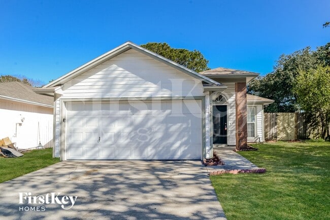 Building Photo - 1915 Ashmore Green Dr