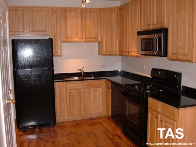 Building Photo - 3735 N Christiana Ave