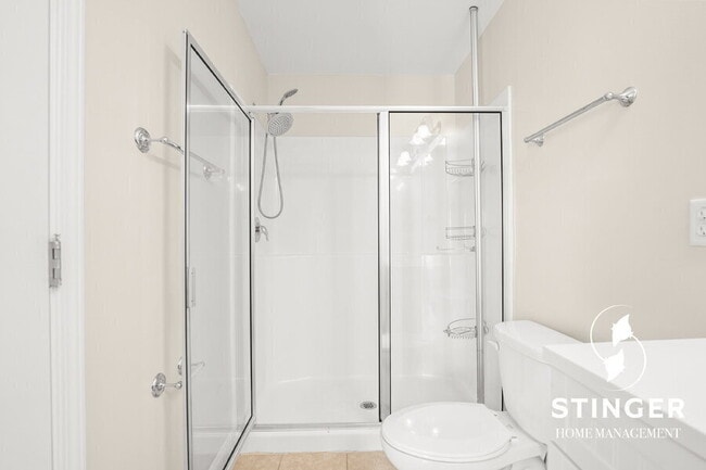 Building Photo - 143 Bella Way