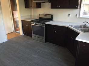 Building Photo - 515 N Nicholson Ave