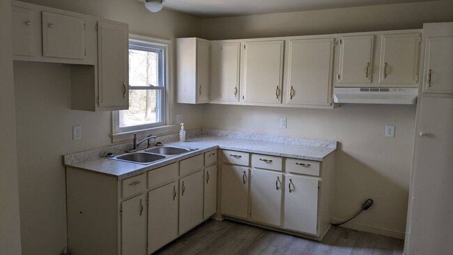 Building Photo - 13412 Bermuda Pl Dr