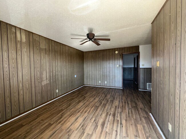 Primary Photo - Bundrant Apartments