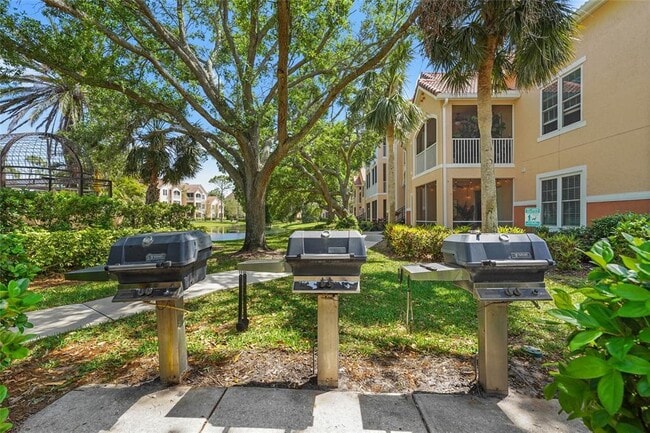 Building Photo - 4138 Central Sarasota Pkwy