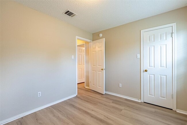 Building Photo - 1702 Verbena Way