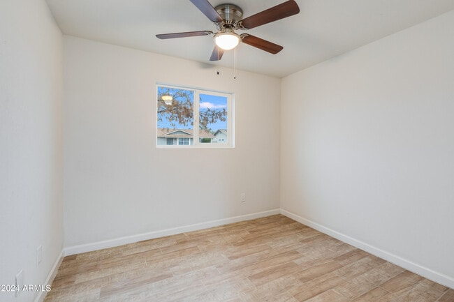 Building Photo - 5929 W Nancy Rd