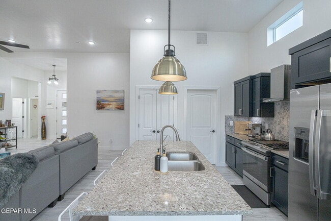 Building Photo - 13820 Paseo de Loma Ct