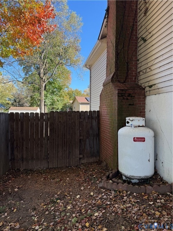 Building Photo - 8 English Oak Cir