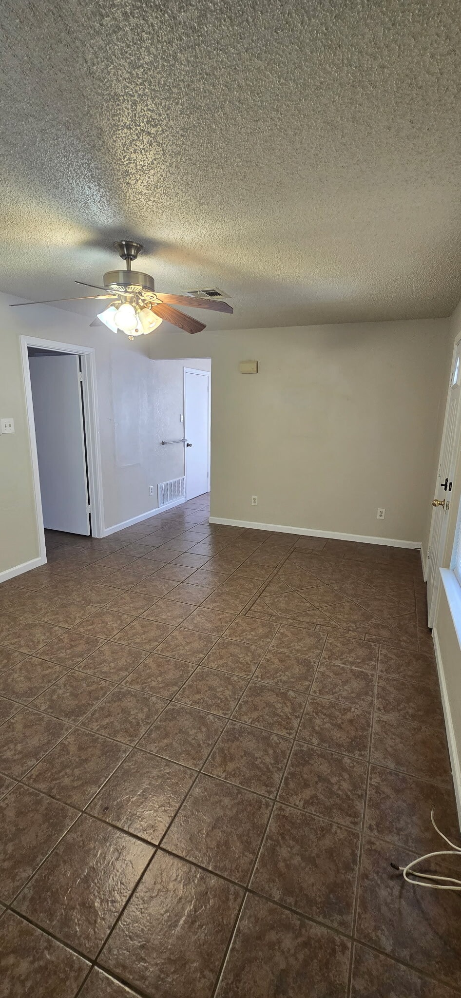 Building Photo - 591 Bosque Bend Ln