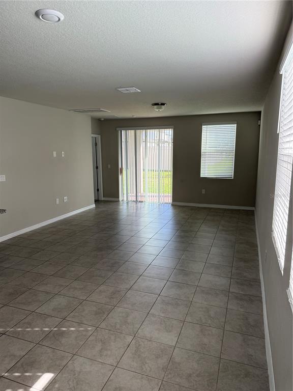 Building Photo - 5238 Meredrew Ln