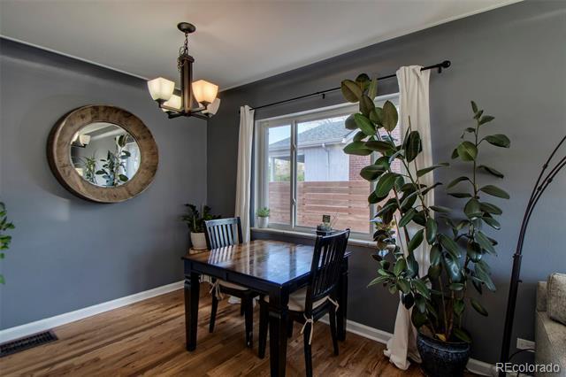 Building Photo - 600 S Canosa Ct
