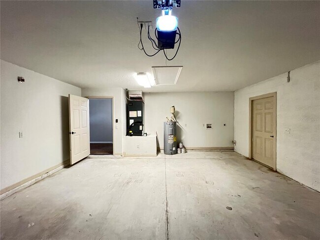 Building Photo - 3411 SW 129th Loop
