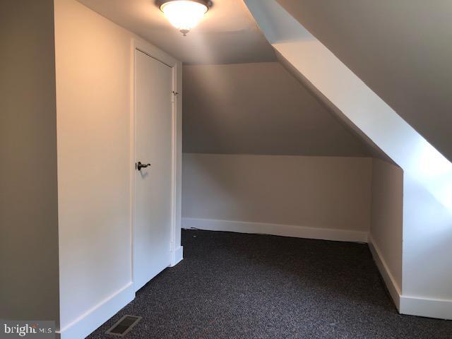 Building Photo - 920 Collings Ave