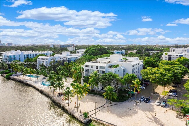 Building Photo - 680 NE 64th St