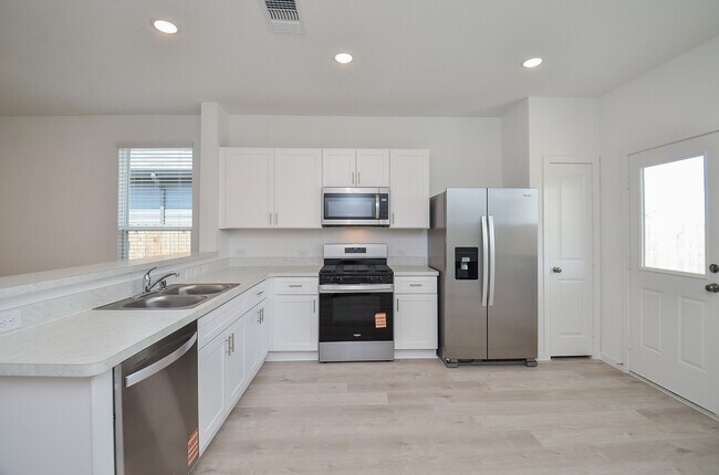 Building Photo - 23014 Deanston Dr