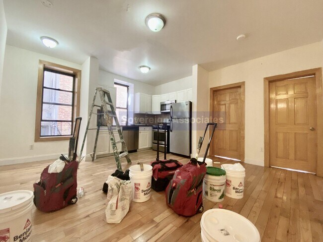 Building Photo - 255 Fort Washington Avenue
