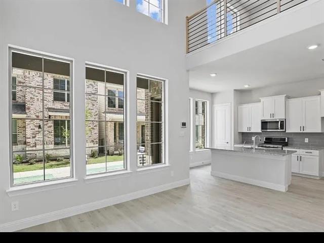 Building Photo - 1558 Dulwich Dr