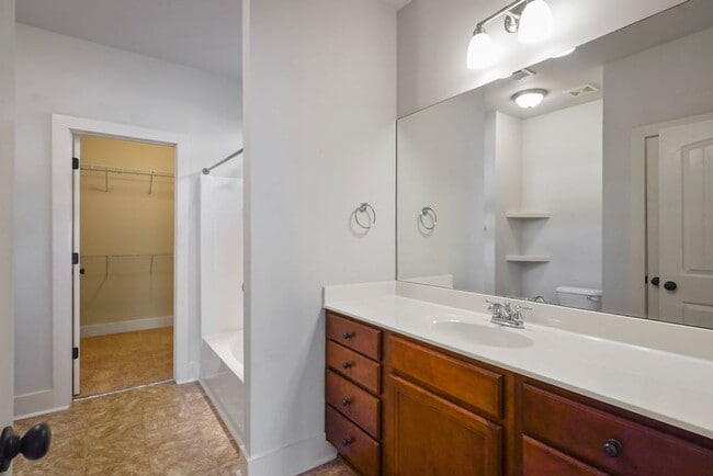 Building Photo - Like-New One-Level Brick Home with Private Patio