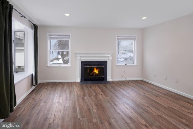 Building Photo - 191 Jonathon Dayton Ct