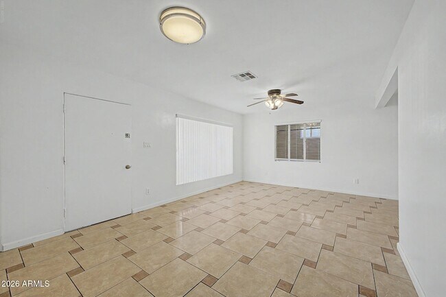 Building Photo - 7008 N 12th St