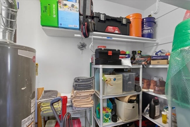 Building Photo - 4004 N Bell Ave