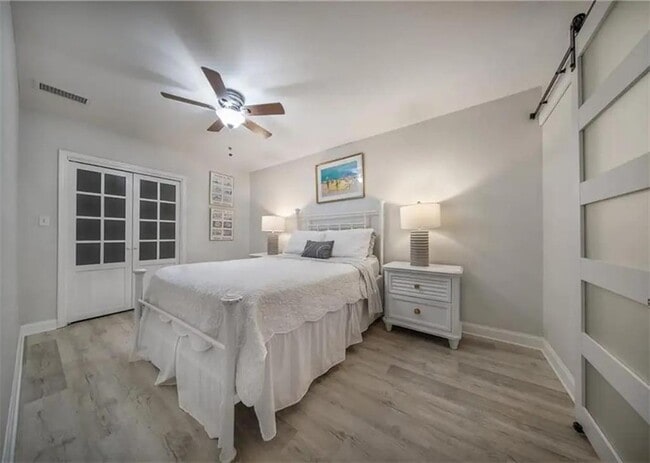 Building Photo - 308 St Louis St