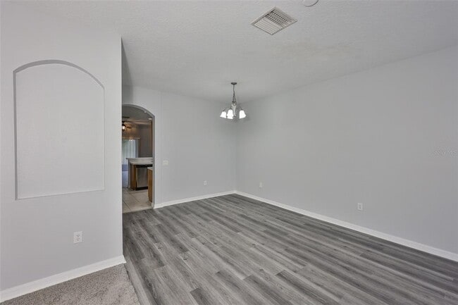 Building Photo - 13127 Kings Crossing Dr