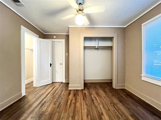 Building Photo - 718 Coit St