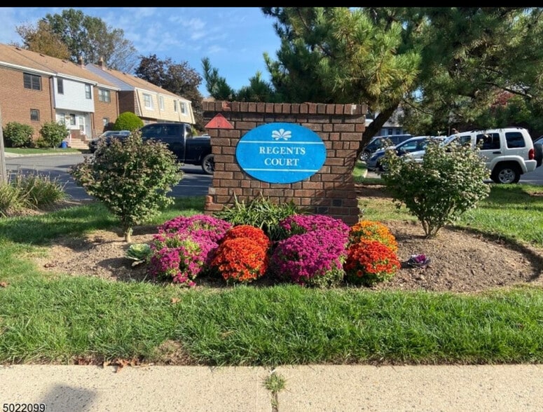 Entrance into the complex - 1702 Regents Ct