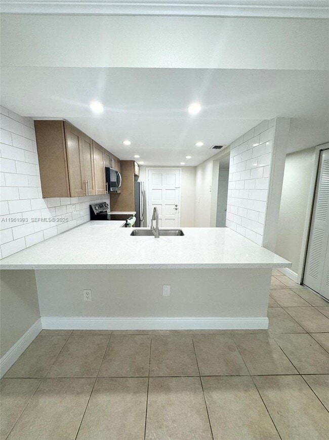 Building Photo - 8500 SW 109th Ave