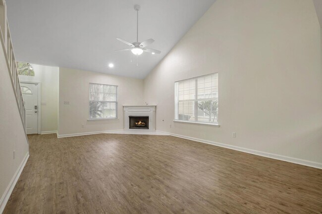 Building Photo - 4116 Silkbay Ct