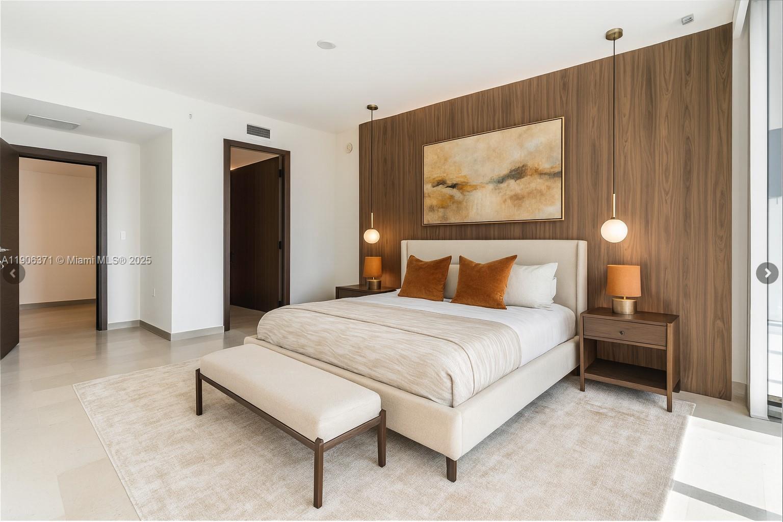 Building Photo - 88 SW 7th St