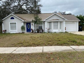 Building Photo - 3 Bedroom 2 Bath Home in East Orlando for Rent