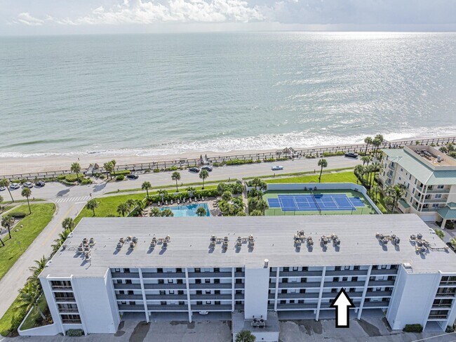 Building Photo - 4141 Ocean Dr