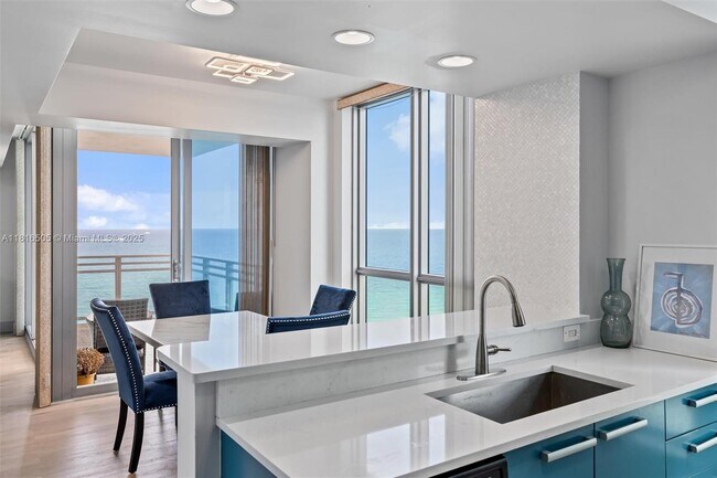 Building Photo - 3535 S Ocean Dr