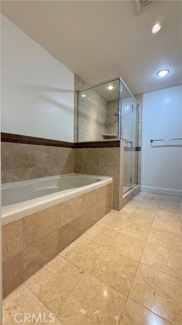 Building Photo - 3141 Michelson Dr